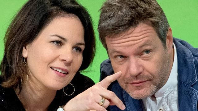 Annalena Baerbock und Robert Habeck: Die Grünen bleiben in einer neuen Umfrage hinter der Union zurück.