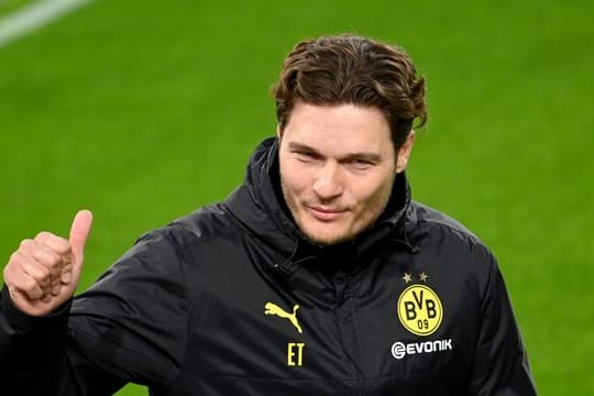 Dortmunds Trainer Edin Terzic trifft mit seiner Mannschaft am Mittwoch im Heimspiel auf den 1.