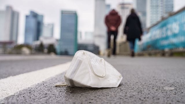 Ziel des Infektionsschutzgesetzes ist es, Einschränkungen des öffentlichen Lebens bundesweit einheitlich zu regeln. Ziel des Infektionsschutzgesetzes ist es, Einschränkungen des öffentlichen Lebens bundesweit einheitlich zu regeln.