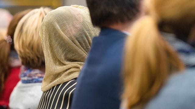 Errungenschaften der vergangenen Jahre könnten verloren gehen: Experten befürchten, die Einschränkungen in der Pandemie könnten die Integration gerade von Kindern stark beeinträchtigen. Errungenschaften der vergangenen Jahre könnten verloren gehen: Experten befürchten, die Einschränkungen in der Pandemie könnten die Integration gerade von Kindern stark beeinträchtigen.