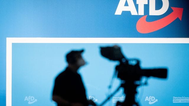Die AfD plädiert für die Gründung einer Akademie für deutsche Sprache nach dem Vorbild der Académie française.