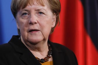 Bundeskanzlerin Angela Merkel (CDU): "Wir haben viele Konflikte mit Russland, die leider unser Verhältnis schwierig machen".