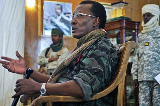Präsident Idriss Deby Itno, hier bei einer Pressekonferenz 2008, ist tot.