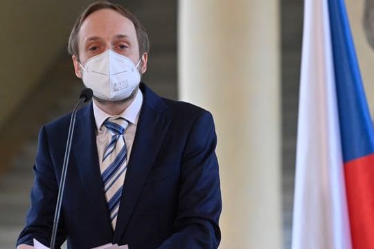 Der neue tschechische Außenminister Jakub Kulhanek stellt Russland ein Ultimatum.