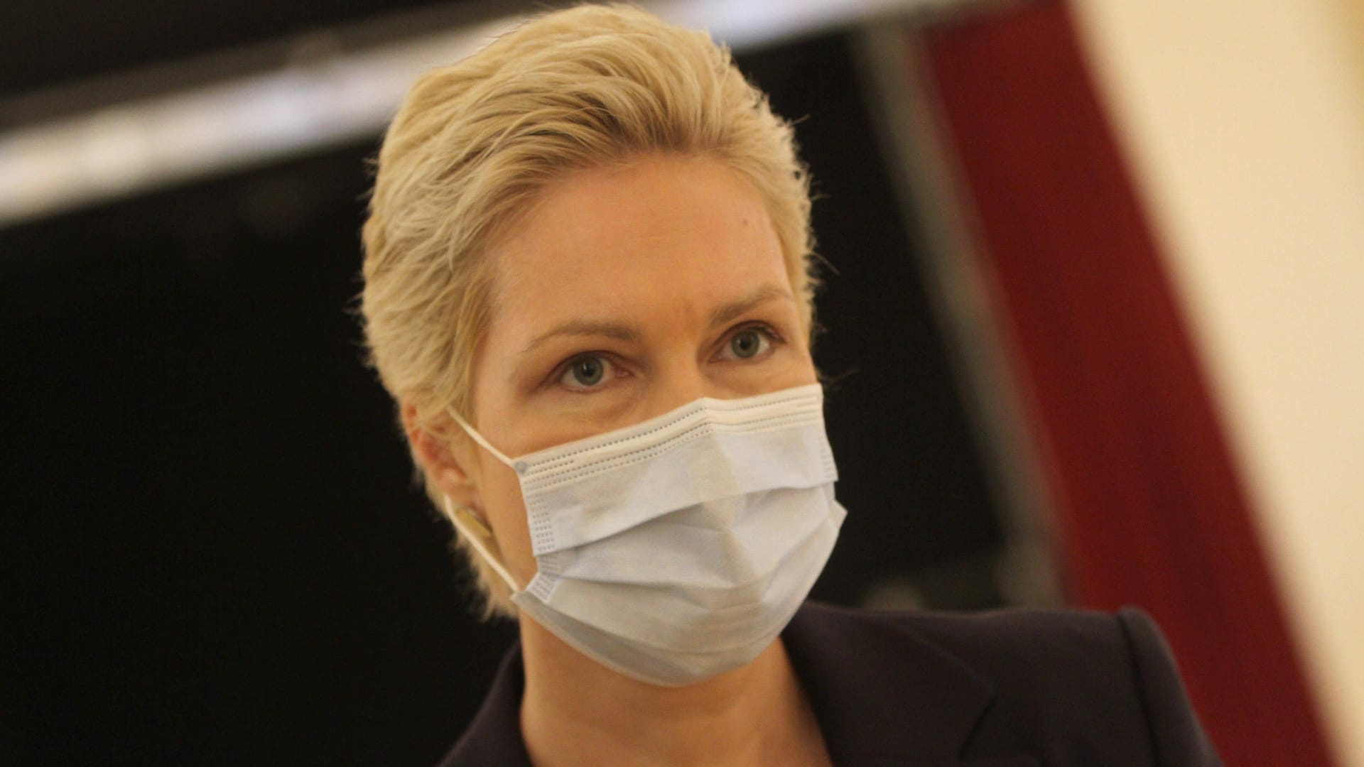 Manuela Schwesig: Mecklenburg-Vorpommerns Ministerpräsidentin zweifelt an der Bundes-Notbremse. Manuela Schwesig: Mecklenburg-Vorpommerns Ministerpräsidentin zweifelt an der Bundes-Notbremse.