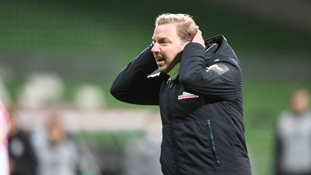 Trainer Florian Kohfeldt steckt mit Werder im Kampf um den Klassenerhalt. Trainer Florian Kohfeldt steckt mit Werder im Kampf um den Klassenerhalt.