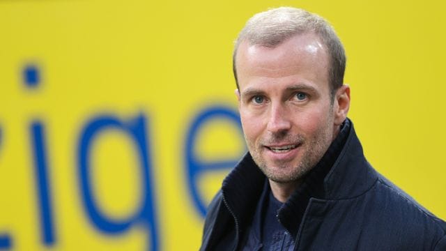 Braucht mit Hoffenheim noch ein paar Punkte im Kampf, um den Klassenerhalt sicher zu haben: 1899-Coach. Braucht mit Hoffenheim noch ein paar Punkte im Kampf, um den Klassenerhalt sicher zu haben: 1899-Coach.