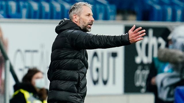Stellt sich schützend vor seine Mannschaft: Gladbach-Coach Marco Rose. Stellt sich schützend vor seine Mannschaft: Gladbach-Coach Marco Rose.