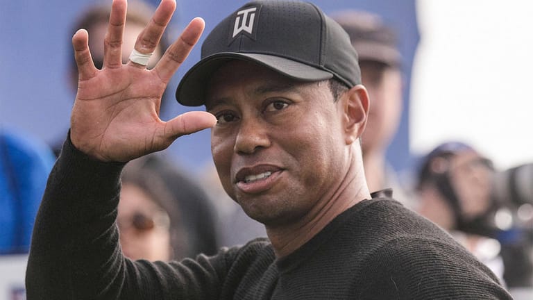 Tiger Woods: Die Golf-Legende ist nach seinem schweren Autounfall auf dem Weg der Besserung.