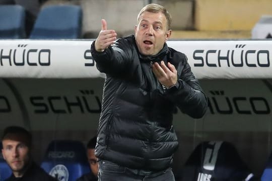 Bielefelds Trainer Frank Kramer trifft mit seinem Team am Sonntag auf Borussia Mönchengladbach.