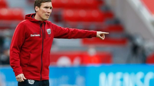 Hannes Wolf trainiert derzeit das Team von Bayer Leverkusen. Hannes Wolf trainiert derzeit das Team von Bayer Leverkusen.