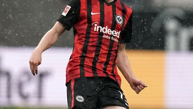 Hat mit Aussagen zu Fans, die miteinander Kämpfen woll, für Wirbel gesorgt: Martin Hinteregger. Hat mit Aussagen zu Fans, die miteinander Kämpfen woll, für Wirbel gesorgt: Martin Hinteregger.