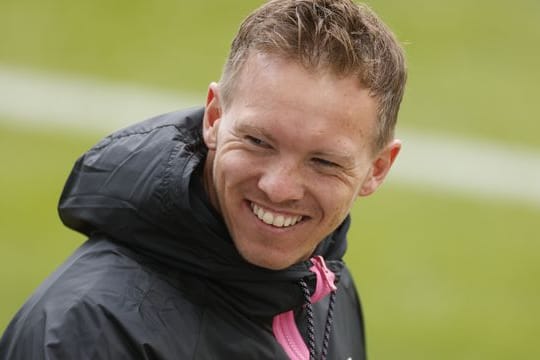 RB Leipzig fordert angeblich eine Ablösesumme im zweistelligen Millionen-Bereich für Trainer Julian Nagelsmann.