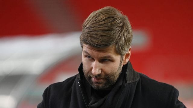 Thomas Hitzlsperger sucht für den VfB Stuttgart einen weiteren Investor. Thomas Hitzlsperger sucht für den VfB Stuttgart einen weiteren Investor.