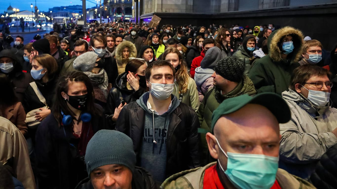 Proteste in Moskau: Die Unterstützer von Nawalnys Organisationen dürfen vorerst nicht weiter machen.