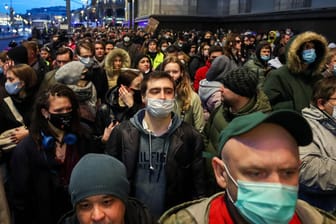 Proteste in Moskau: Die Unterstützer von Nawalnys Organisationen dürfen vorerst nicht weiter machen.