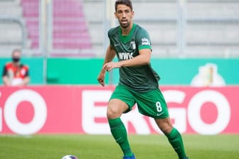 Wechselt vom FC Augsburg zu Union Berlin: Rani Khedira in Aktion.