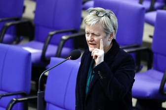 Renate Künast. Die Bundestagsabgeordnete wehrt sich gegen ei falsches Zitat von ihr, das bei Facebook kursiert.