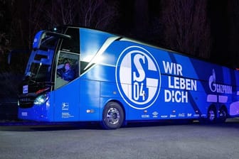 Beim FC Schalke 04 gab es wegen der Corona-Fälle im Team vorläufige Entwarnung.