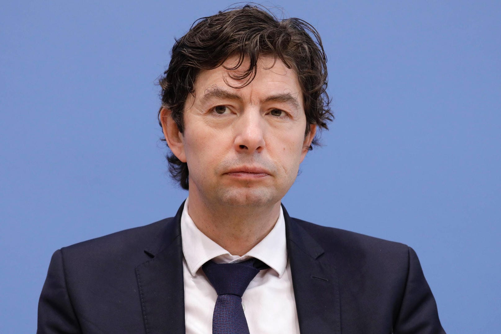 Christian Drosten: Der Virologe macht nicht nur die indische Variante für den massiven Corona-Ausbruch in Indien verantwortlich (Archivbild).