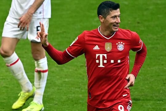 Weltfußballer Robert Lewandowski lobt den zukünftigen Bayern-Trainer Julian Nagelsmann.