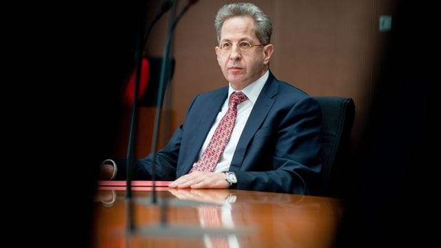 Hans-Georg Maaßen, ehemaliger Präsident des Bundesamtes für Verfassungsschutz, könnte in Thüringen Bundestagskandidat für die CDU werden. Hans-Georg Maaßen, ehemaliger Präsident des Bundesamtes für Verfassungsschutz, könnte in Thüringen Bundestagskandidat für die CDU werden.