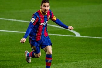 Jubelt Superstar Lionel Messi bald im PSG-Trikot?.