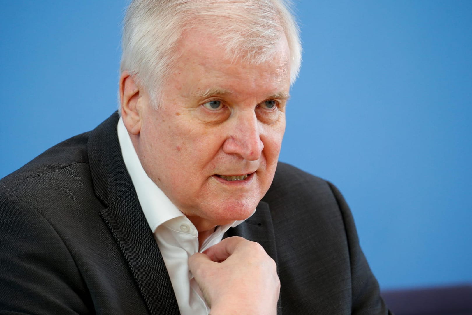 Horst Seehofer: Der Bundesinnenminister fordert ein Ende der Debatte.