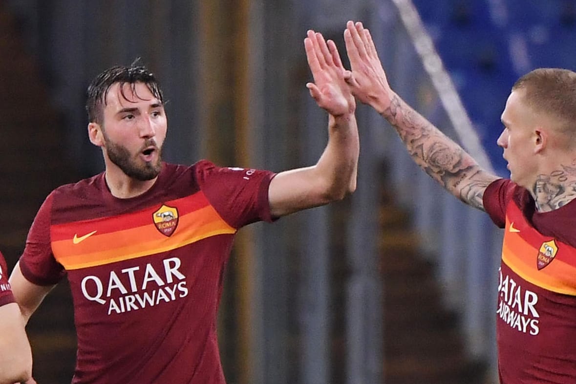 Die Roma-Profis um Bryan Cristante (Mitte) können in der Europa League auf die Unterstützung ihrer Fans zählen.