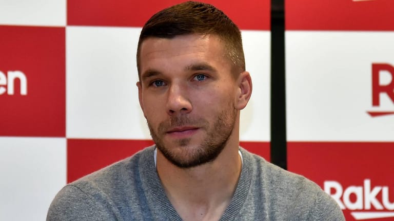 Lukas Podolski: Der Ex-Nationalspieler äußerte sich zum Urteilsspruch im Metzelder-Prozess.