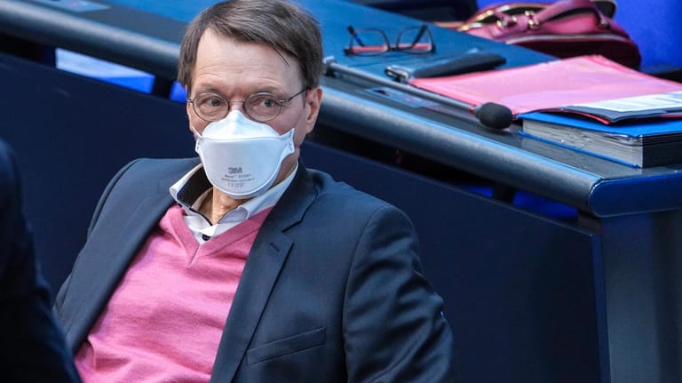 Karl Lauterbach: Der SPD-Gesundheitsexperte macht eine Prognose für Ende Mai.