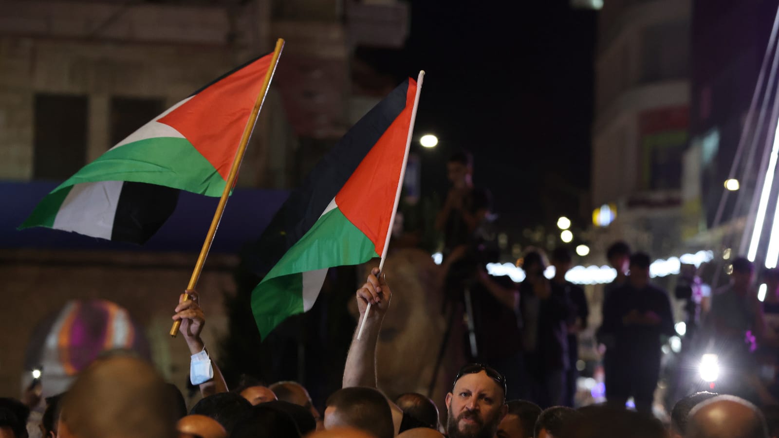 Demonstration in Ramallah: Palästinenserchef Abbas hat den Wahtermin abgesagt. Demonstration in Ramallah: Palästinenserchef Abbas hat den Wahtermin abgesagt.