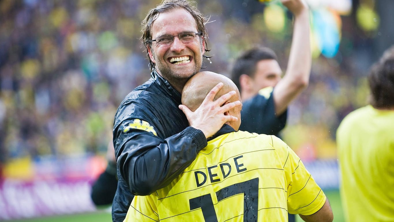 Jürgen Klopp und Dede: Beide feiern zusammen die Dortmunder Meisterschaft 2011.
