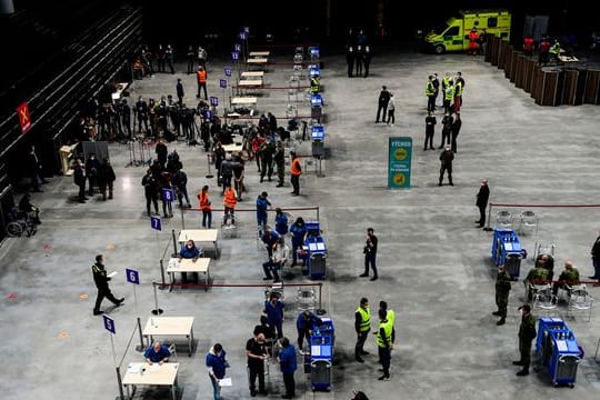 Die O2-Arena in Prag ist das größte Impfzentrum des Landes.