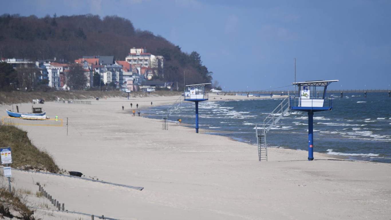 Der Ostseestrand auf der Insel Usedom: Aufgrund der Corona-Pandemie und eines Einreiseverbots dürfen momentan keine Touristen nach Mecklenburg-Vorpommern.