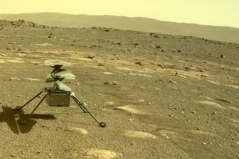 Der Mini-Hubschrauber "Ingenuity" soll deutlich länger auf dem Mars herumschwirren als zunächst geplant.