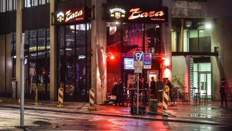 Das "Zaza" an der Hamburger Allee in Hannover: Dort weiß man nichts von einem Messerangriff auf den damaligen Türsteher.