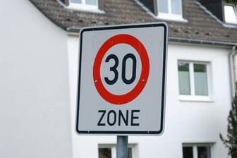 Tempo 30: 200 französische Städte haben das Tempolimit schon im vergangenen Jahr eingeführt.