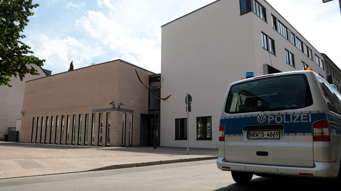 Synagoge in Gelsenkirchen: Vergangene Woche wurden hier antisemitische Sprechchöre angestimmt.