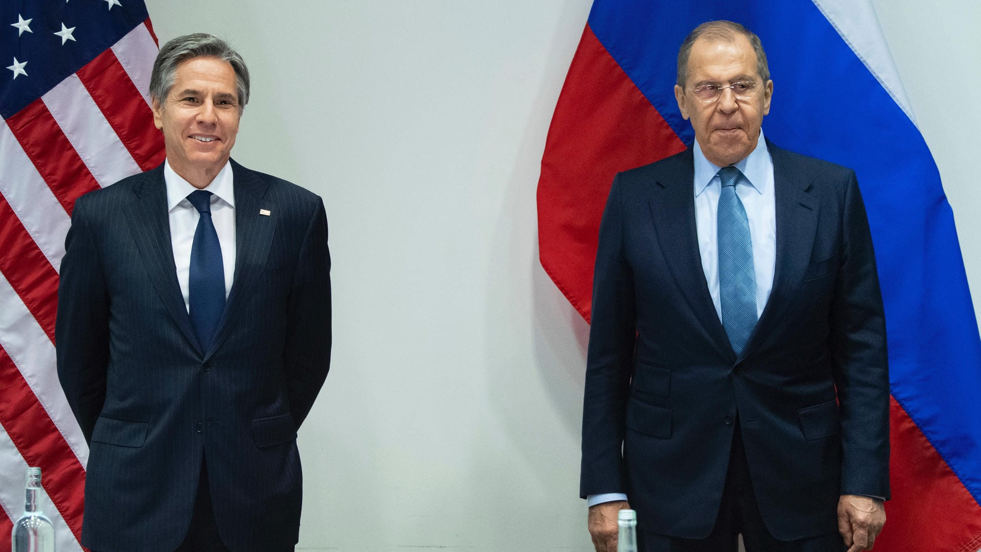 US-Außenminister Antony Blinken beim Treffen mit seinem russischen Amtskollegen Sergej Lawrow in Reykjavik: Es war das erste Treffen der beiden Außenminister seit dem Amtsantritt von US-Präsident Joe Biden. US-Außenminister Antony Blinken beim Treffen mit seinem russischen Amtskollegen Sergej Lawrow in Reykjavik: Es war das erste Treffen der beiden Außenminister seit dem Amtsantritt von US-Präsident Joe Biden.