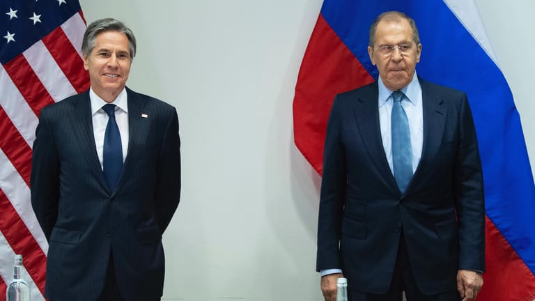 US-Außenminister Antony Blinken beim Treffen mit seinem russischen Amtskollegen Sergej Lawrow in Reykjavik: Es war das erste Treffen der beiden Außenminister seit dem Amtsantritt von US-Präsident Joe Biden.