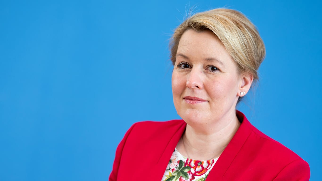 Die Berliner SPD-Vorsitzende Franziska Giffey: Nach ihrem Rücktritt als Bundesfamilienministerin kandidiert sie weiter um das Amt des Regierenden Bürgermeisters von Berlin im September (Archiv).