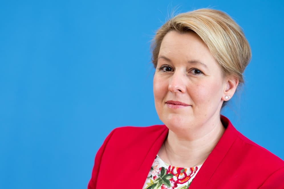 Die Berliner SPD-Vorsitzende Franziska Giffey: Nach ihrem Rücktritt als Bundesfamilienministerin kandidiert sie weiter um das Amt des Regierenden Bürgermeisters von Berlin im September (Archiv).