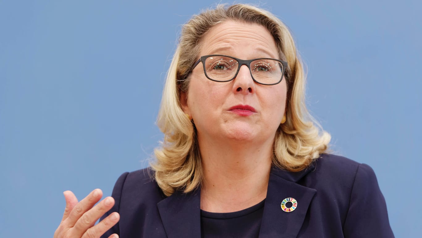 Bundesumweltministerin Svenja Schulze: Es müsse "auf allen Ebenen darum gehen, Windräder zu ermöglichen".
