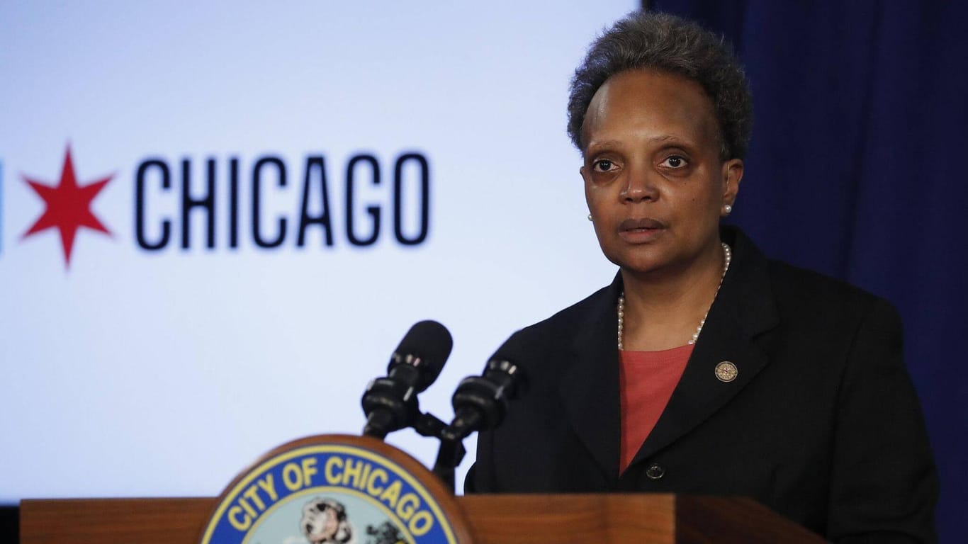 Chicagos Bürgermeisterin Lori Lightfoot will zu ihrem zweijährigen Amtsjubiläum weißen Journalisten keine Interviews geben.
