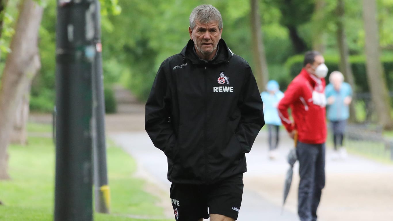 Kölns Trainer Friedhelm Funkel: "Natürlich wird die Anspannung mit jedem Tag größer."