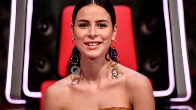 Lena Meyer-Landrut, hier 2020 während der Sendung "The Voice Kids" weckt Hoffnung auf neue Musik.