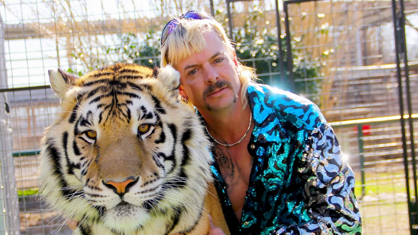 Der ehemalige Privatzoo-Besitzer Joe Exotic: Mittlerweile sitzt er in Haft, seine Rivalen aus der Netflix-Serie "Tiger King" betreiben noch immer Wildparks mit Raubkatzen (Archivfoto).