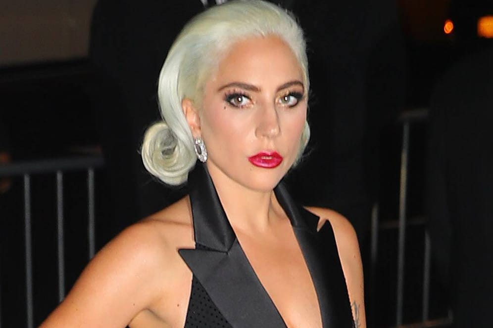 Lady Gaga: Die Sängerin hat in einer Doku von Prinz Harry und Oprah Winfrey offenbart, dass sie vergewaltigt wurde und danach schwanger war.