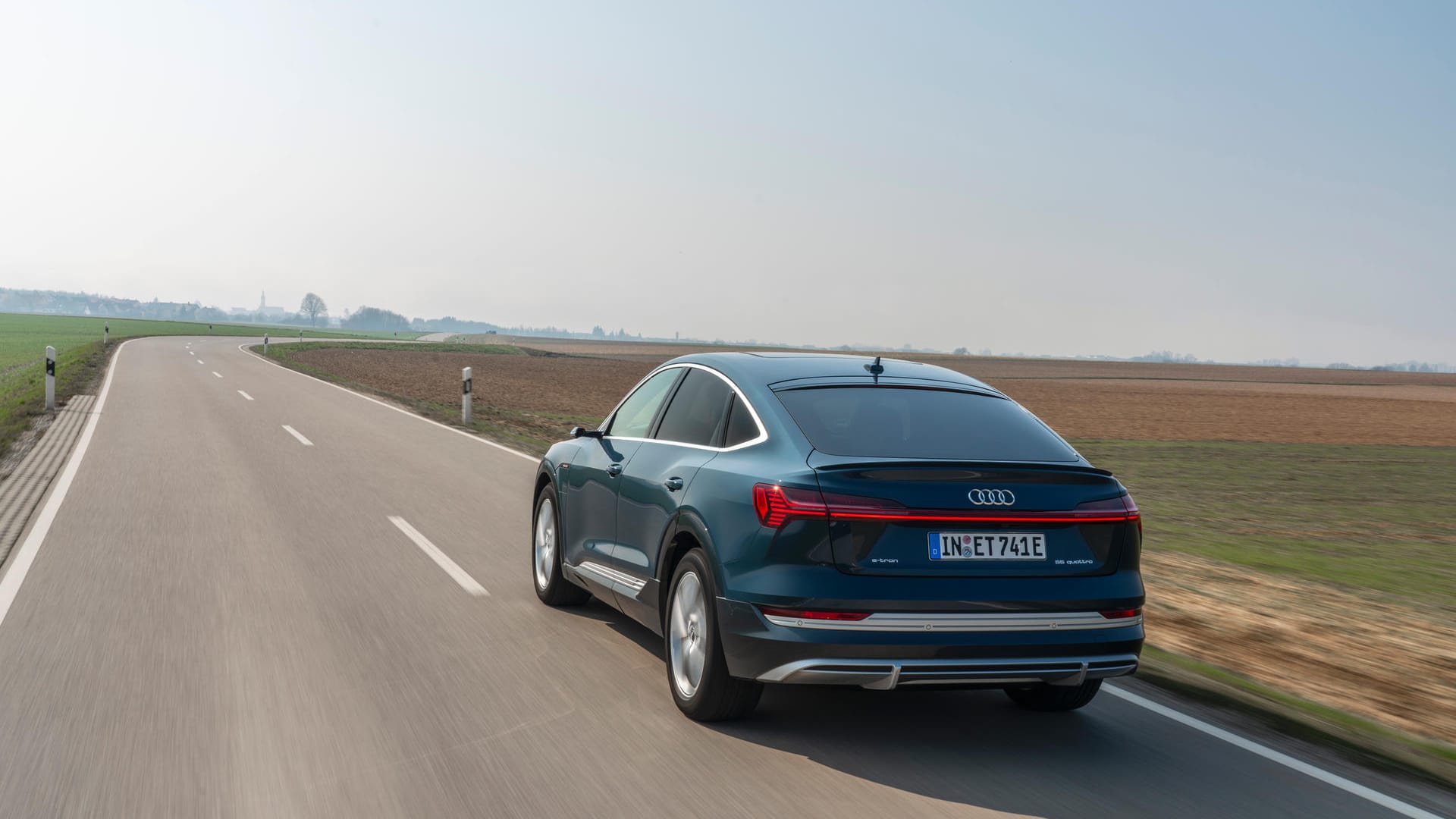 Audi E-Tron: SUVs und Crossover sind auch mit Elektroantrieb beliebt.